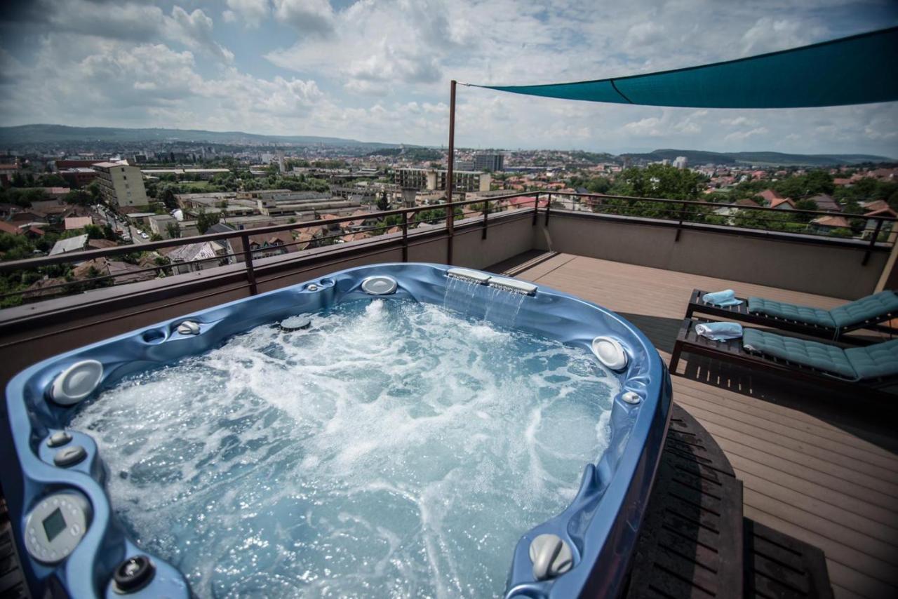 The Aviator Apartment - Jacuzzi & Panoramic View Клуж-Напока Екстер'єр фото